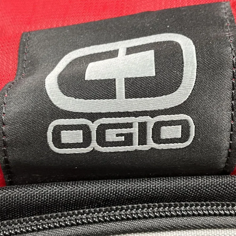 OGIO‎ Lennox Logo Big Dome Large Gym Travel Duffle Bag Red Black 21